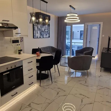 2 Bedroom Modern In The Heart Of Larnaca!