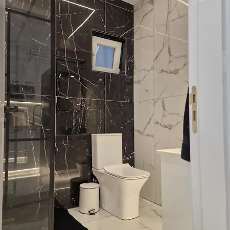 Apartmán 2 Bedroom Modern In The Heart Of Larnaca! *